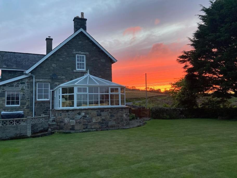 Polharrow Villa Dalry  ภายนอก รูปภาพ