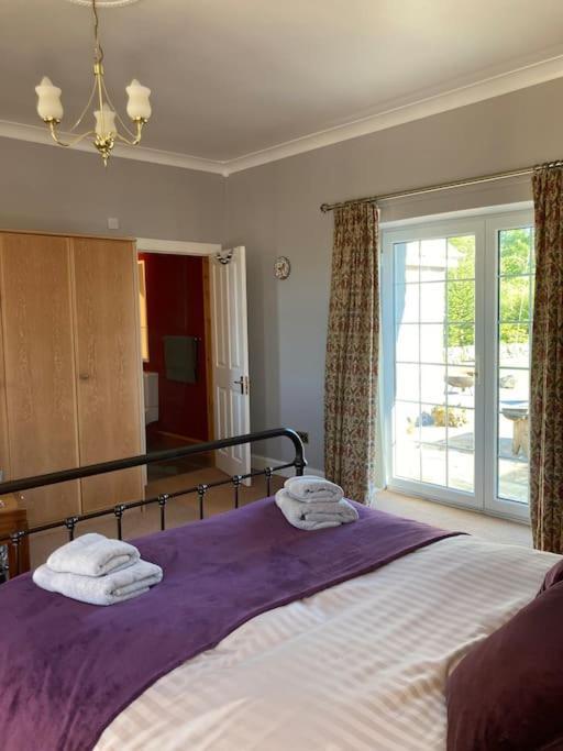 Polharrow Villa Dalry  ภายนอก รูปภาพ