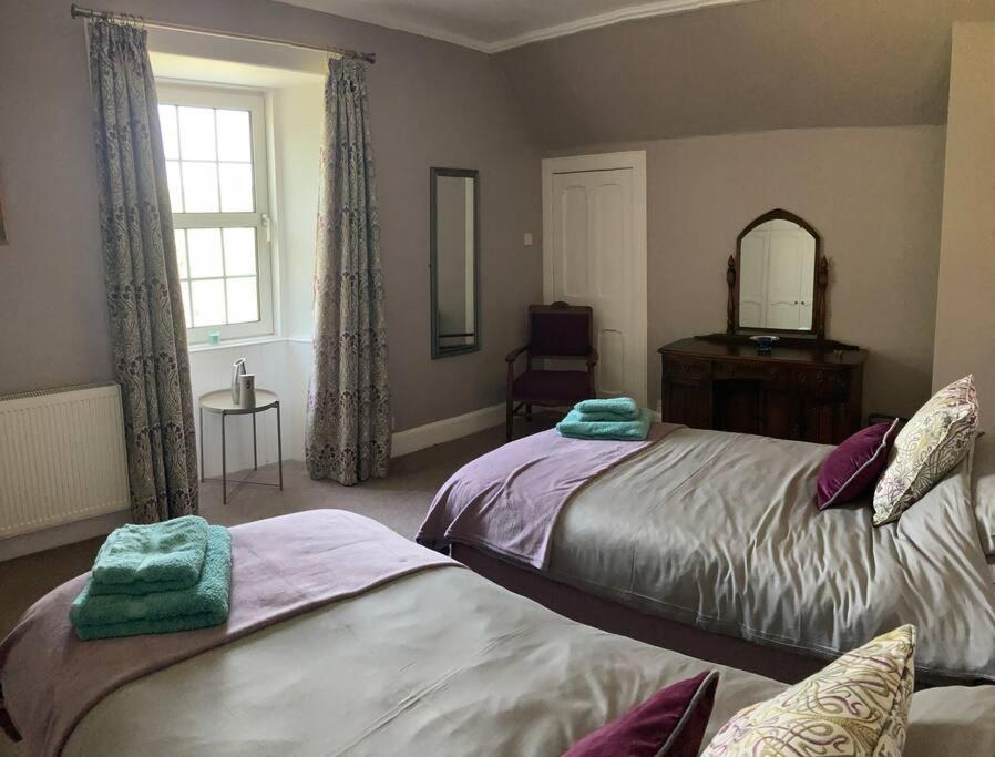 Polharrow Villa Dalry  ภายนอก รูปภาพ