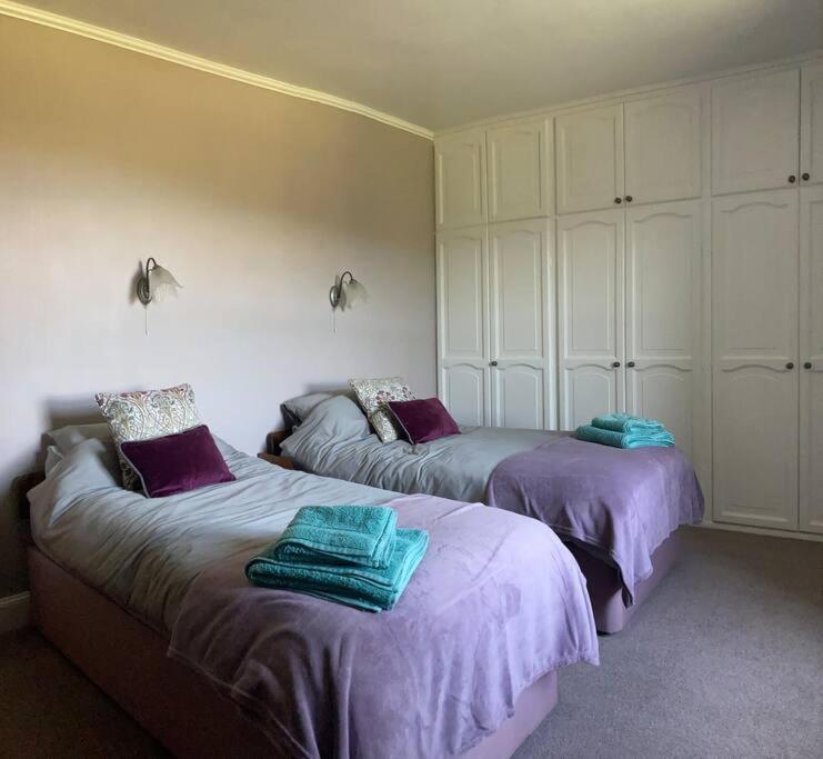 Polharrow Villa Dalry  ภายนอก รูปภาพ
